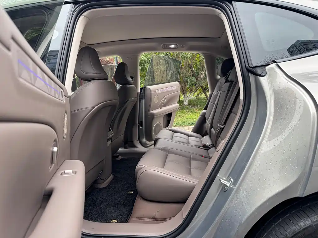 ZHIJI AUTOMOBILE ZHIJI LS6