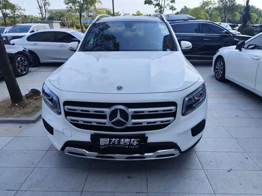 Mercedes-Benz GLB — миниатюра 3