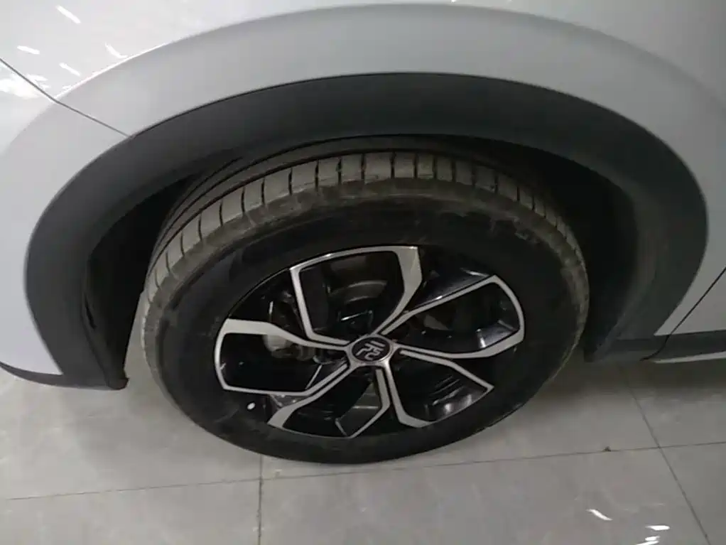 BYD Yuan Plus — миниатюра 23