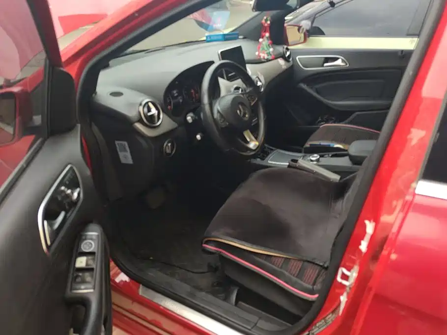 Mercedes-Benz B-Class — миниатюра 9