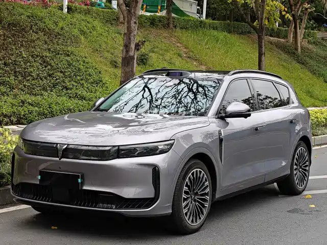 VOYAH LAN TU FREE 2025