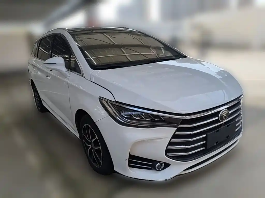 BYD MAX — миниатюра 6