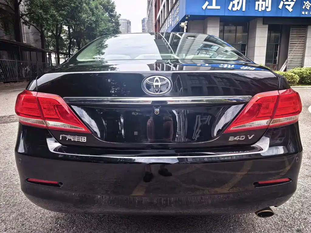 Toyota Camry — миниатюра 27