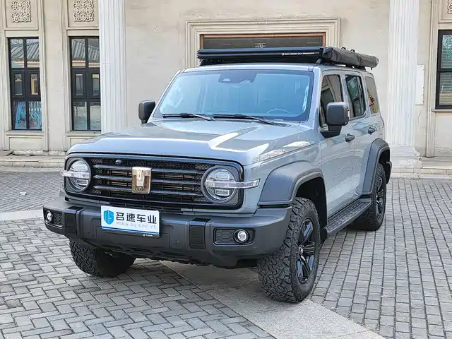 2023 TANK 300