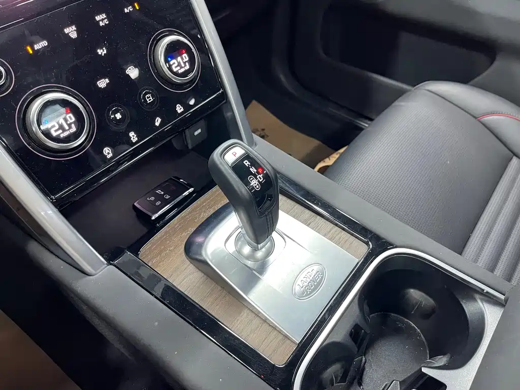 Land Rover Discovery Sport — миниатюра 17