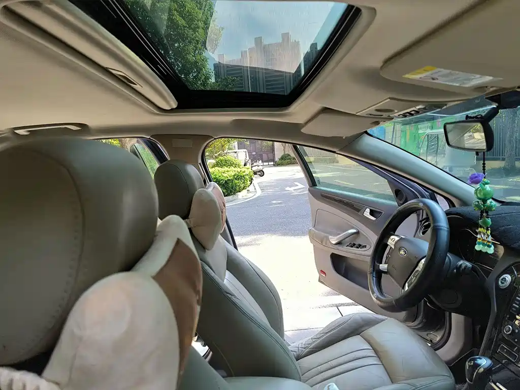 Ford Mondeo Zhisheng — миниатюра 7