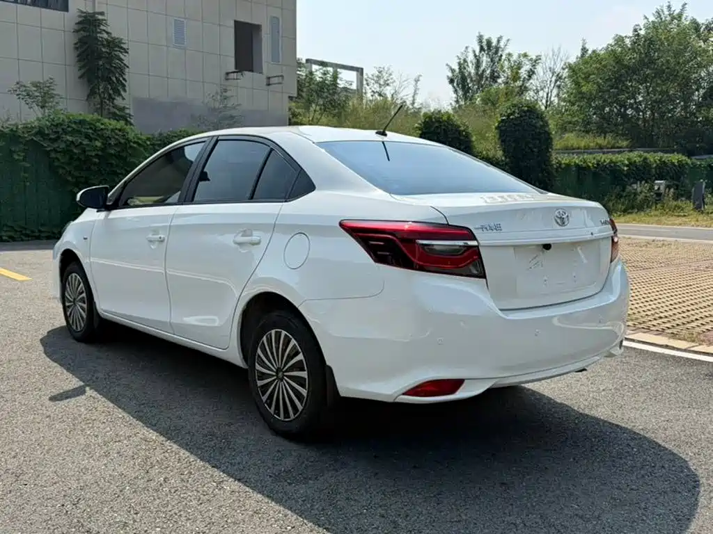 Toyota Vios — миниатюра 7