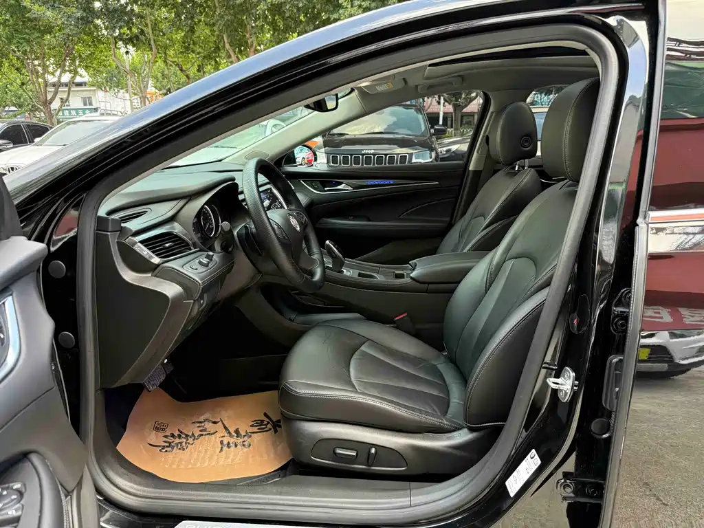 Buick LaCrosse — миниатюра 12