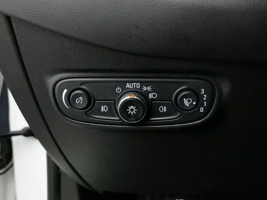 Chevrolet Equinox — миниатюра 21