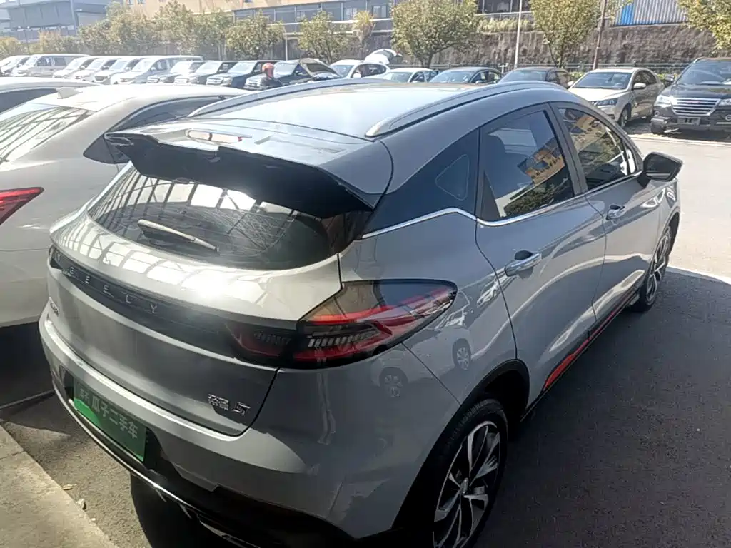 Geely Emgrand S — миниатюра 7