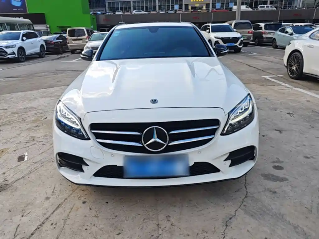 Mercedes-Benz C-Class — миниатюра 3