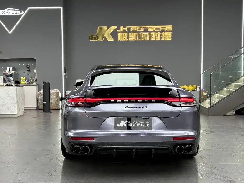 Porsche Panamera — миниатюра 9