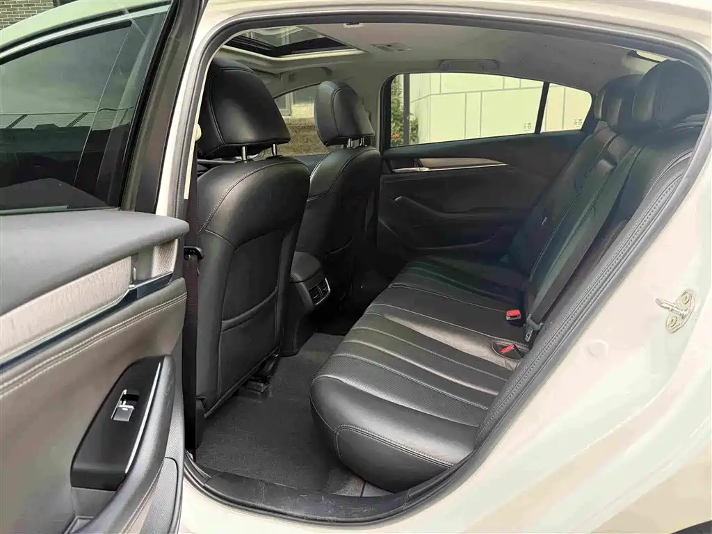 Mazda Atenza — миниатюра 6