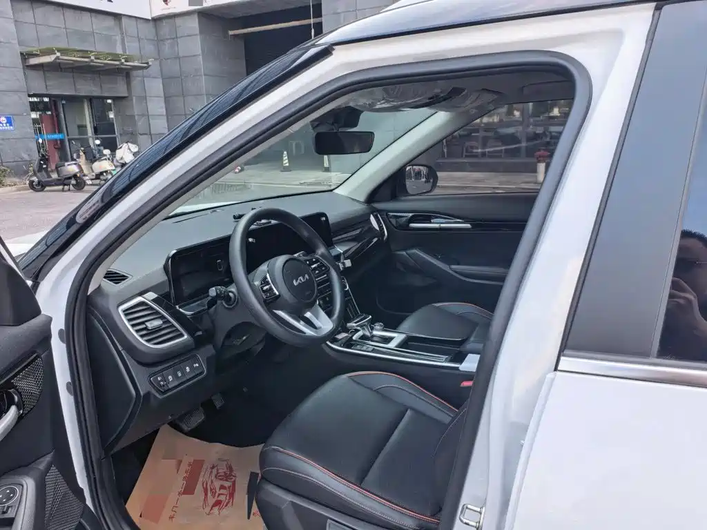 Kia Seltos — миниатюра 9
