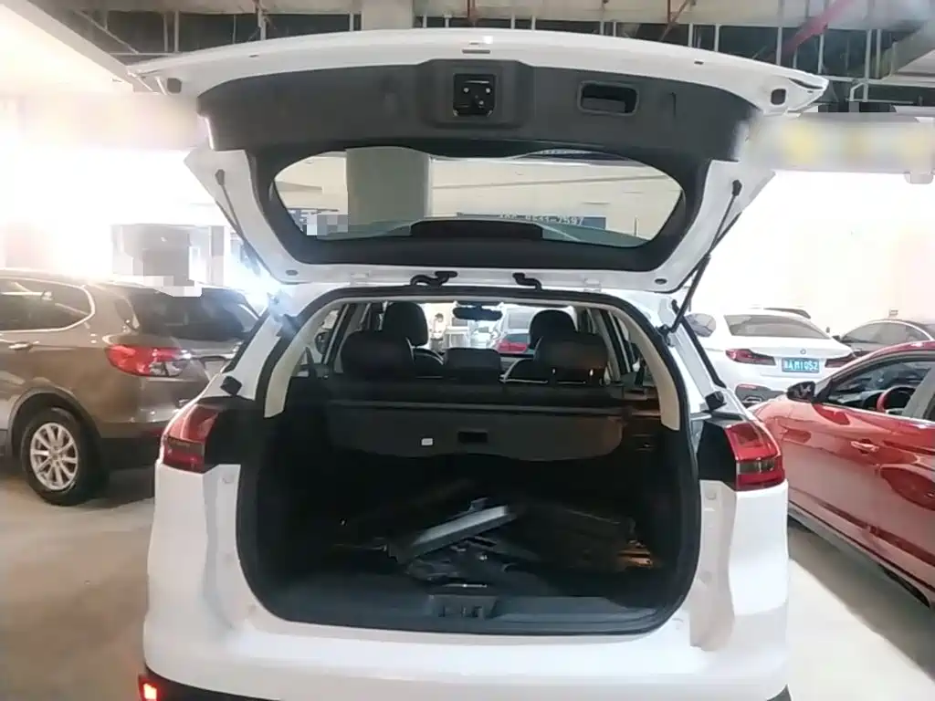 Geely Boyue — миниатюра 19