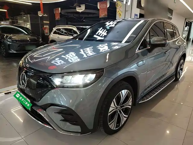 MERCEDES-BENZ  EQE SUV 2024
