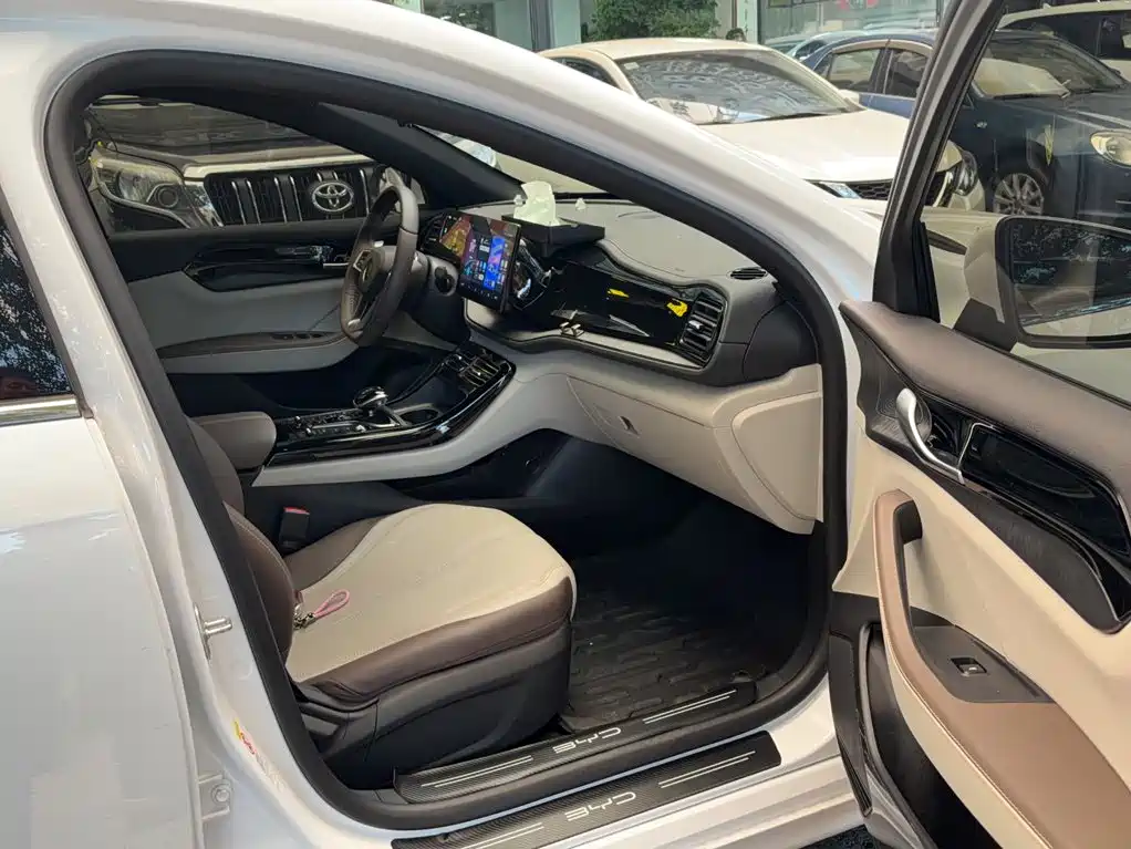 BYD Qin PLUS — миниатюра 16