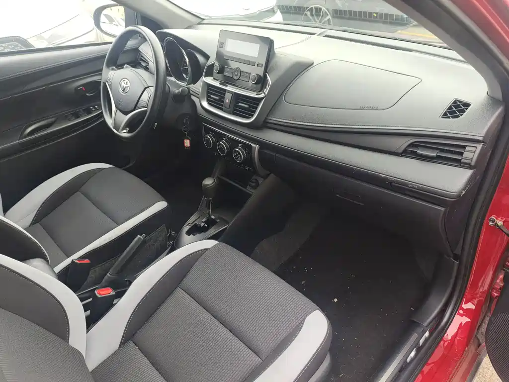 TOYOTA YARIS L ZHIXUAN