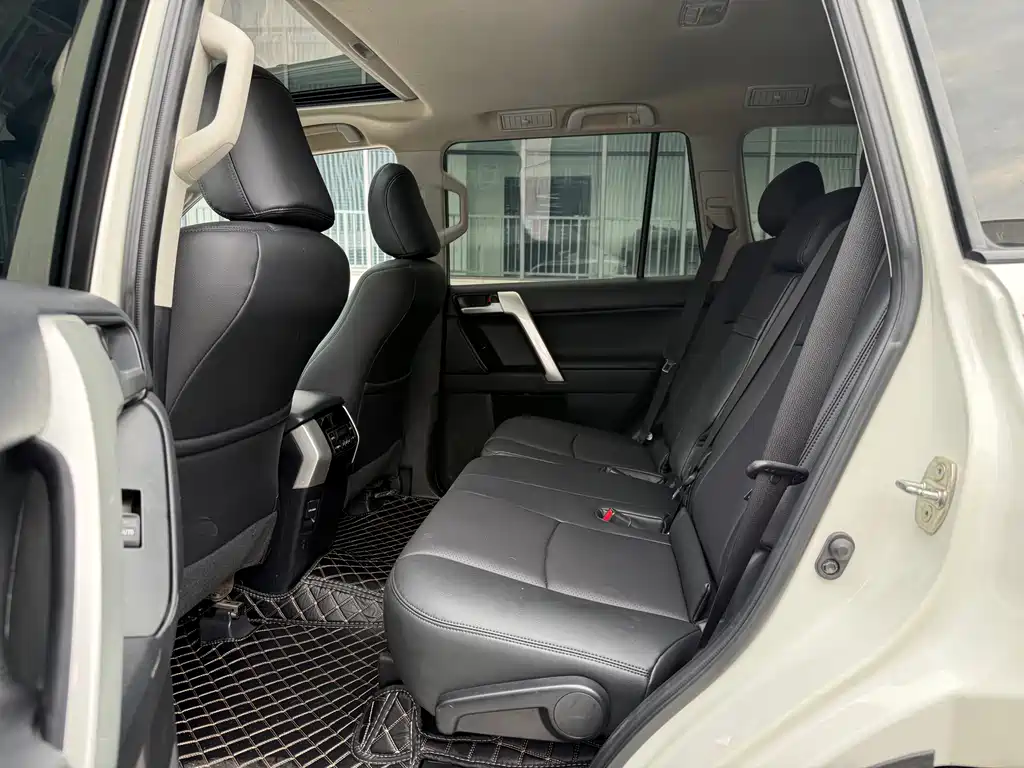 Toyota Land Cruiser Prado 2018 3.5L AT TX