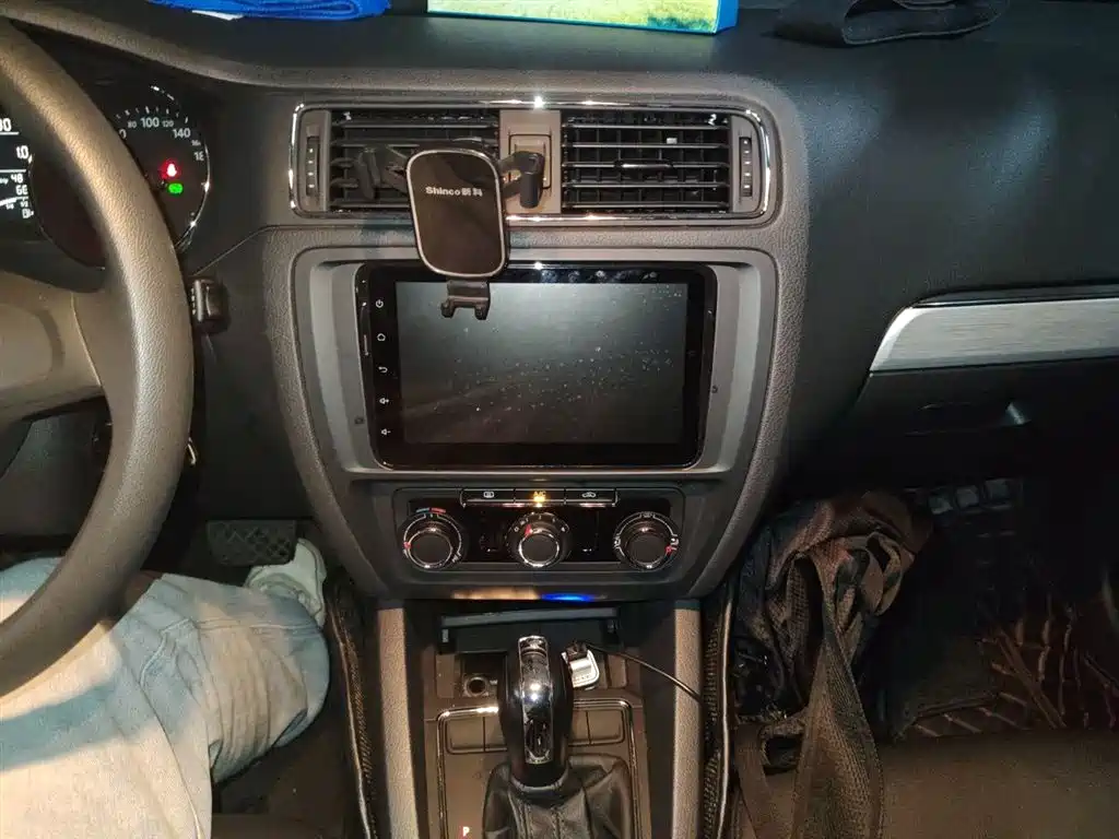 Volkswagen Sagitar 2017 1.6L AT Fashion