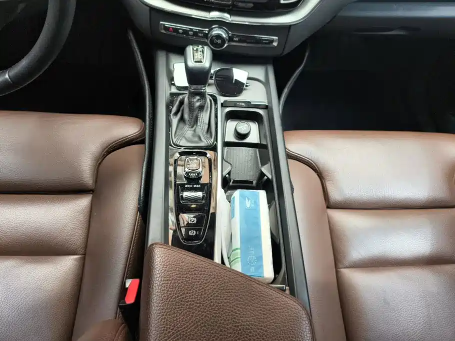Volvo XC60 — миниатюра 16