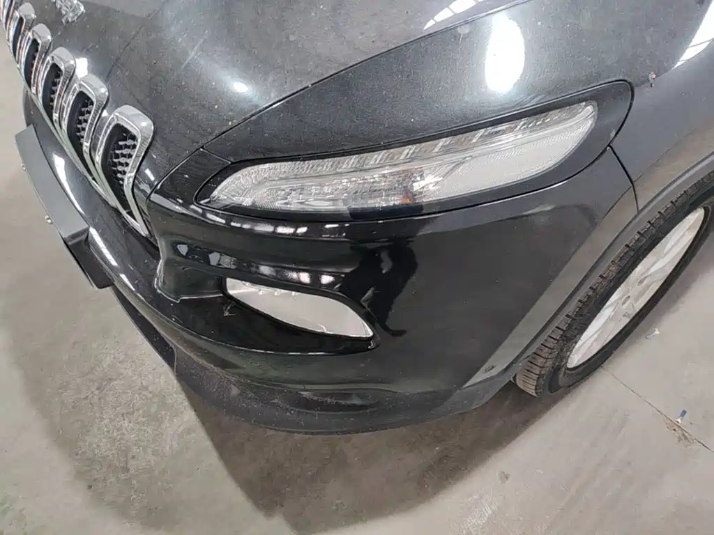Jeep Cherokee — миниатюра 18