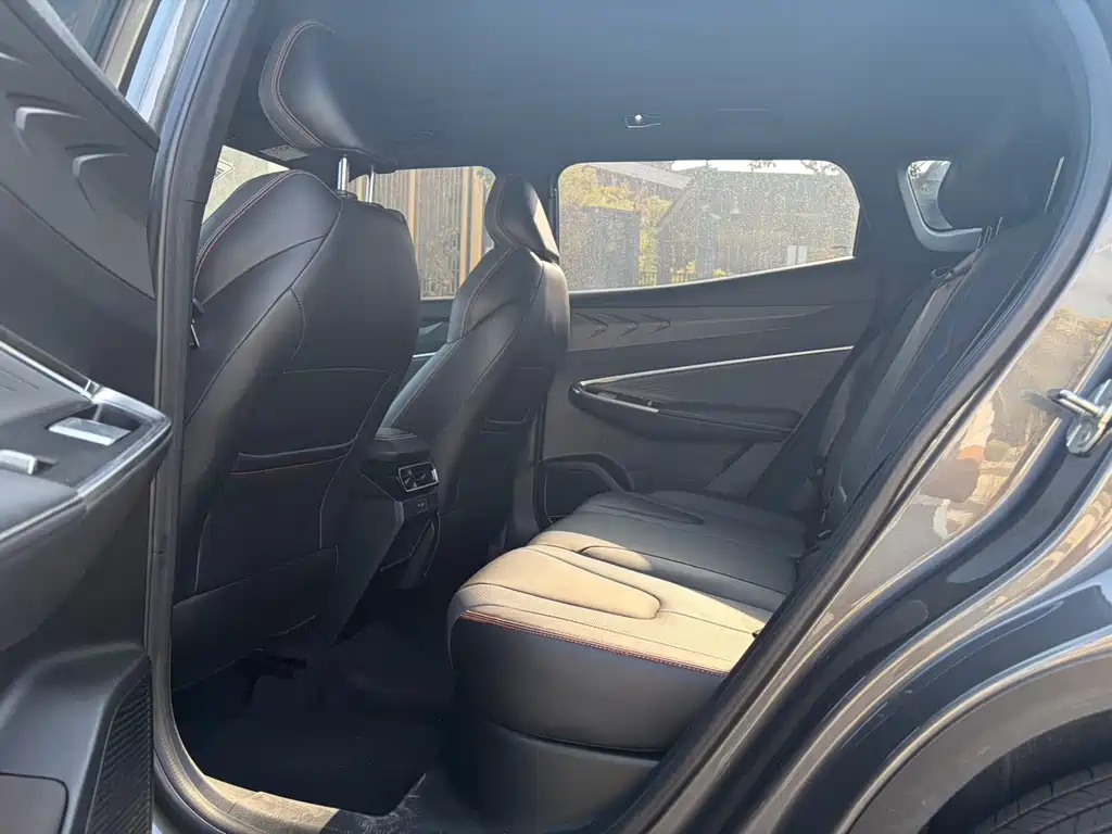 GEELY AUTOMOBILE BOYUE