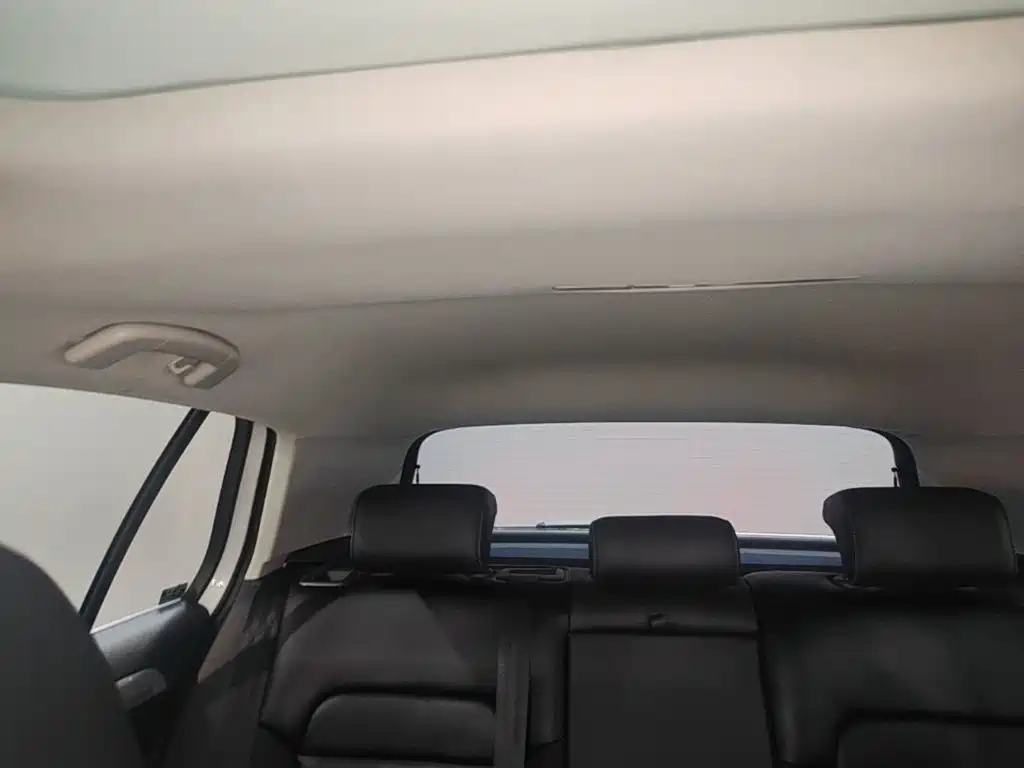 Volkswagen Golf EV — миниатюра 18