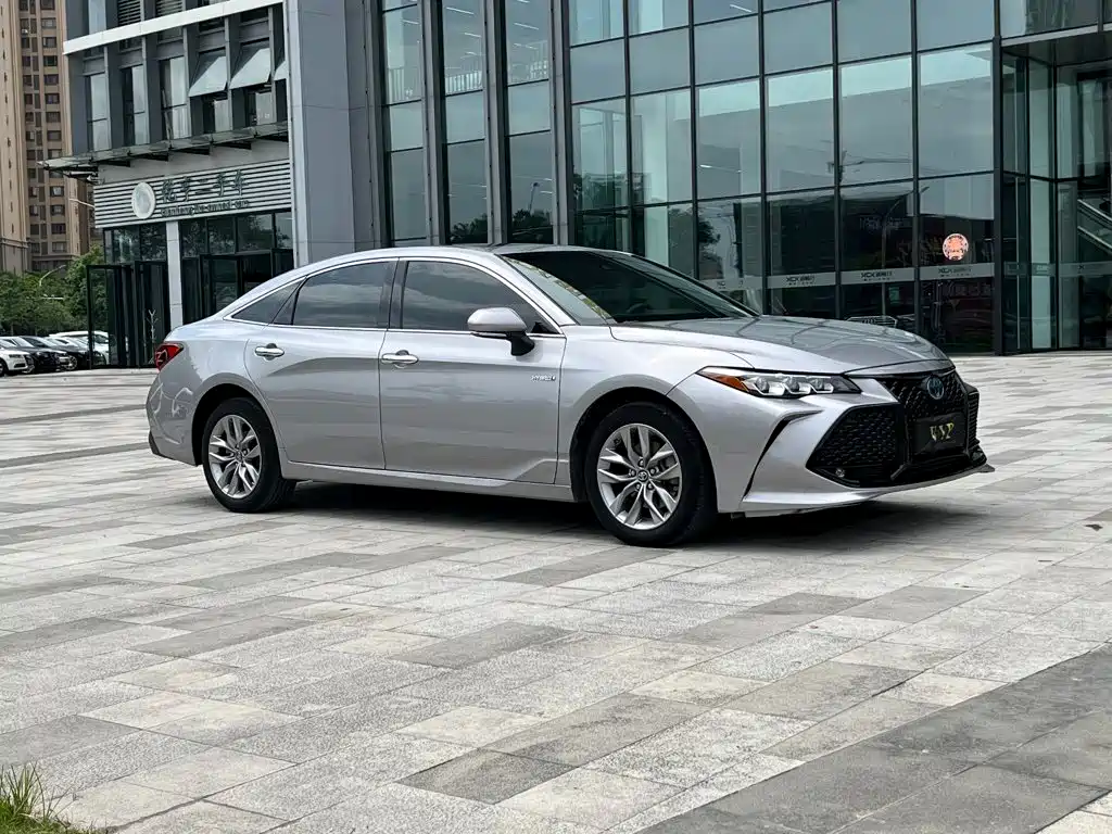 Toyota Avalon — миниатюра 3