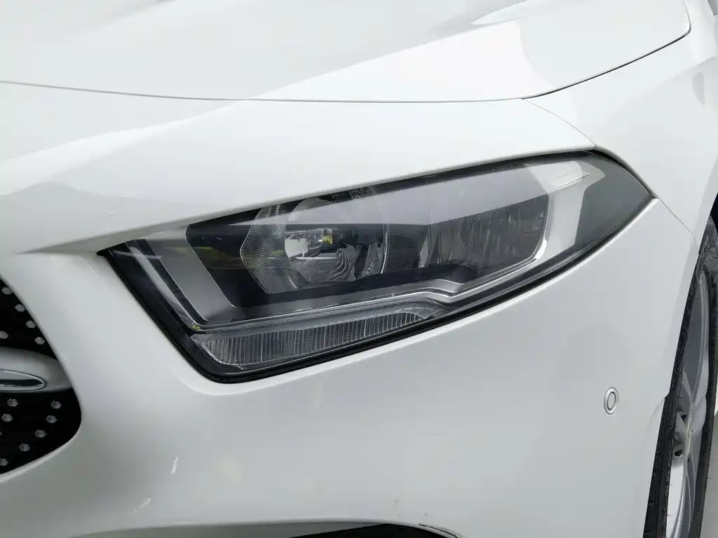 Mercedes-Benz A-Class — миниатюра 7