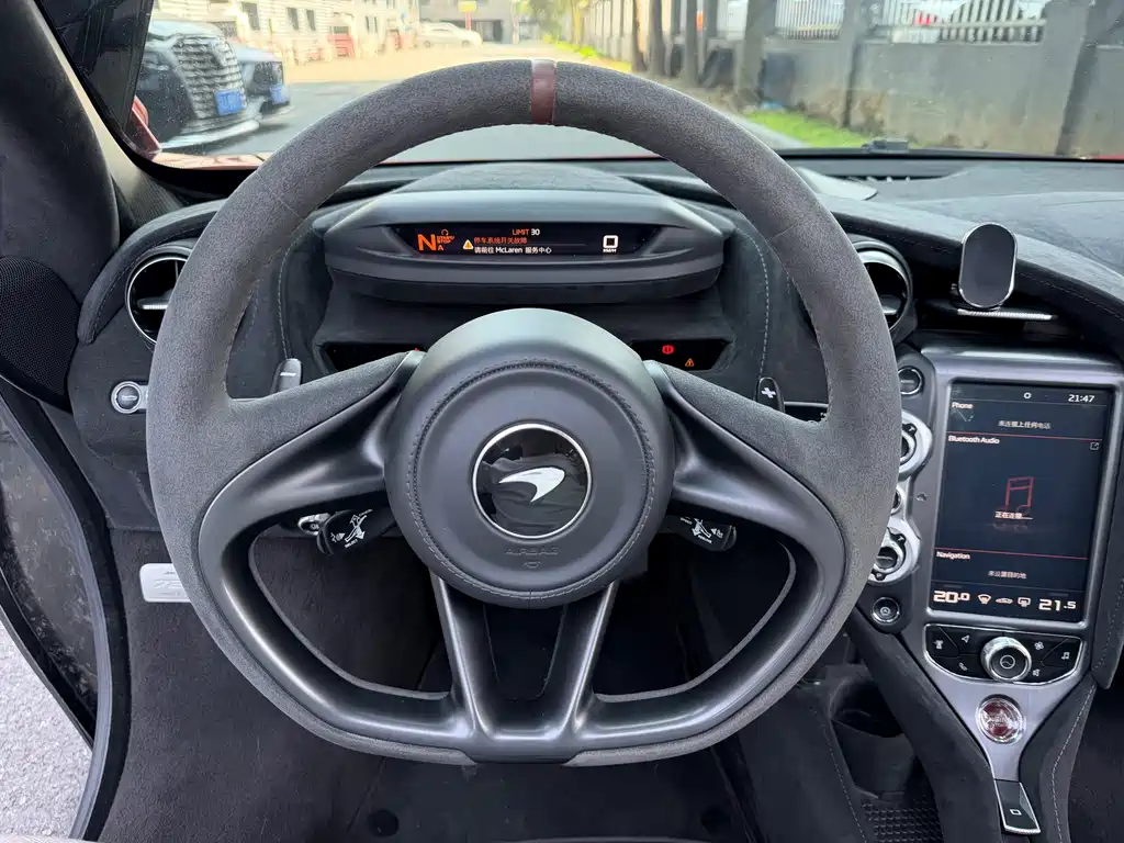 McLaren 720S — миниатюра 13