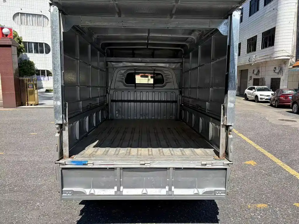 Wuling Rongguang Mini Truck — миниатюра 9
