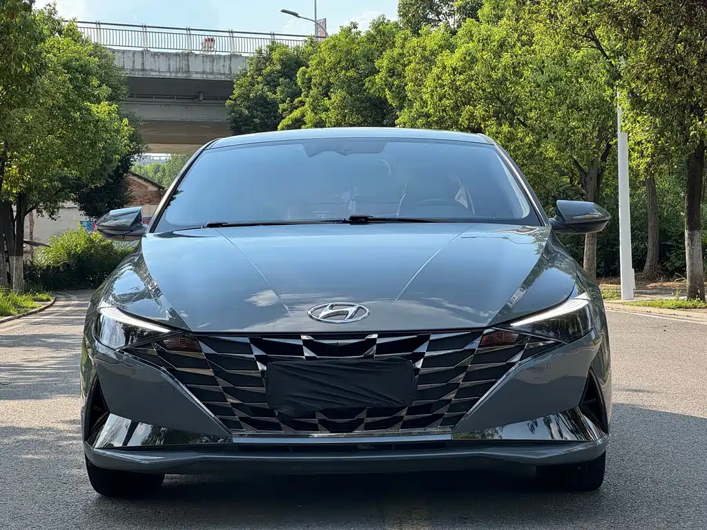 Hyundai Elantra — миниатюра 2