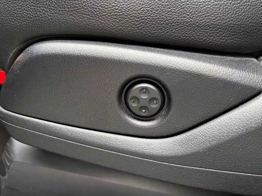 Mercedes-Benz M-Class — миниатюра 7