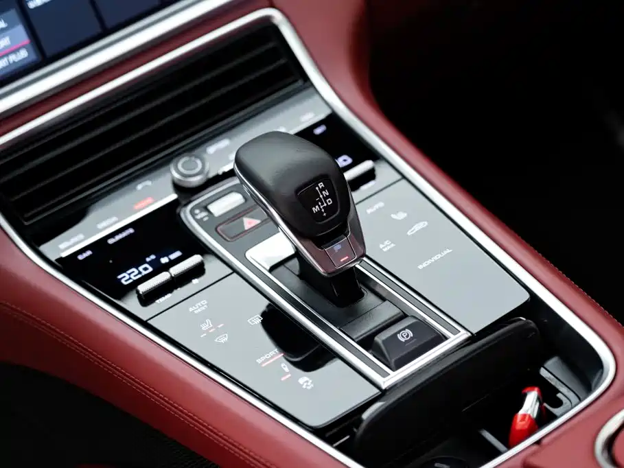 Porsche Panamera — миниатюра 18