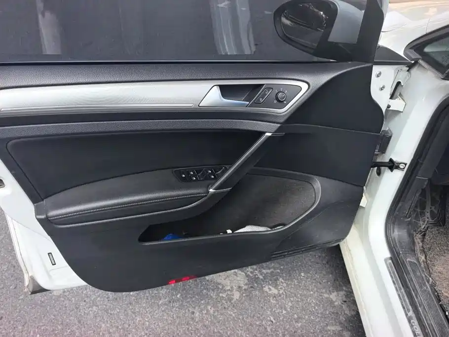 Volkswagen Golf — миниатюра 7