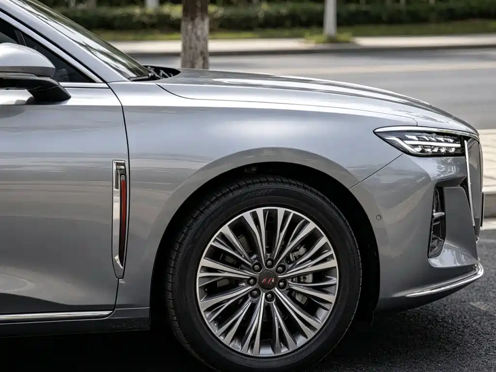 Hongqi Hongqi H5 — миниатюра 7