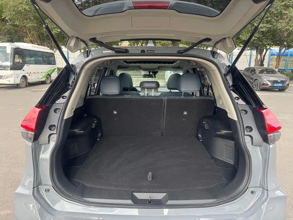 Nissan X-Trail — миниатюра 14