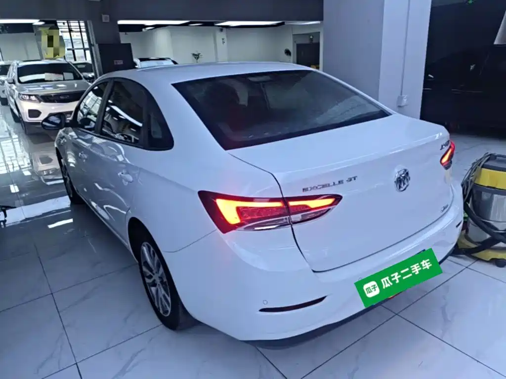 Buick Excelle — миниатюра 5