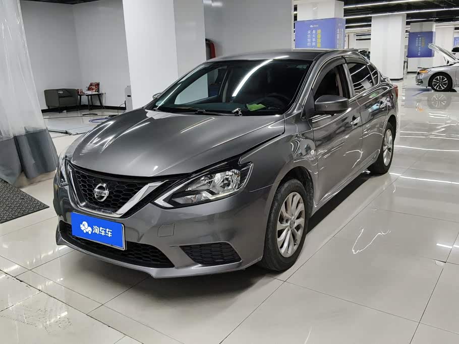 Nissan Sylphy 1.6 л 2022 г. Серебристо-серый, пробег 35200 км