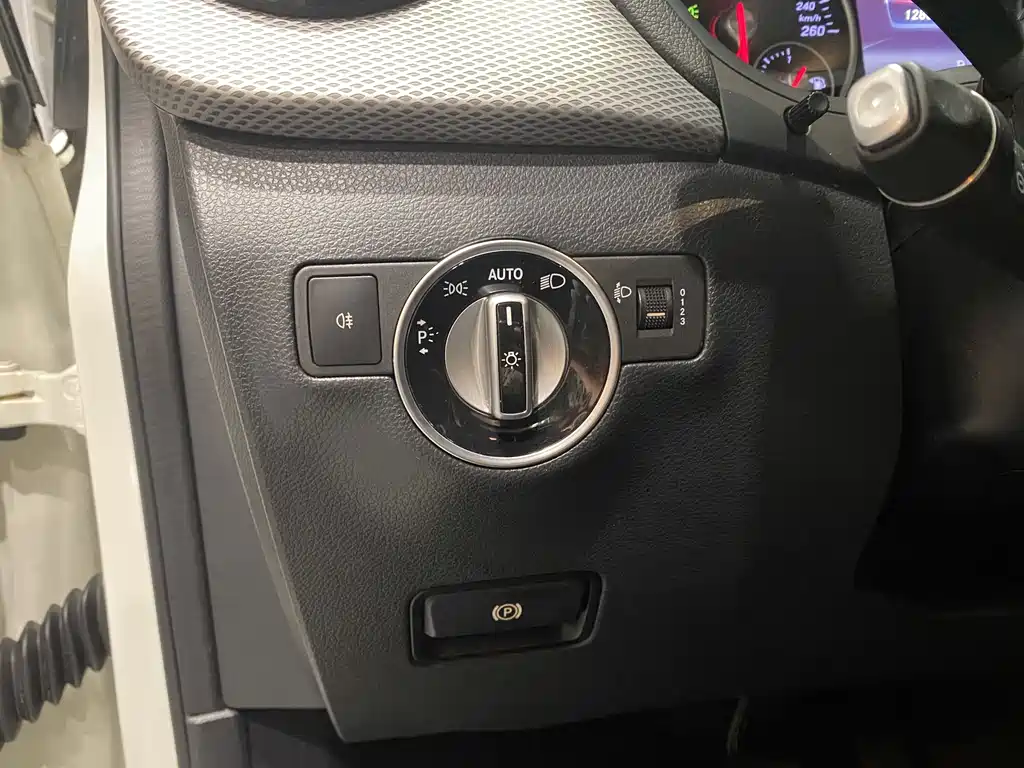 Mercedes-Benz B-Class B 2015 B 200