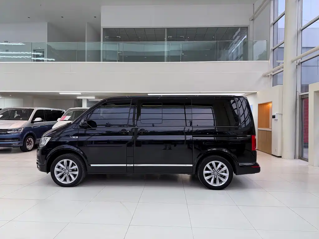 Volkswagen Multivan — миниатюра 3