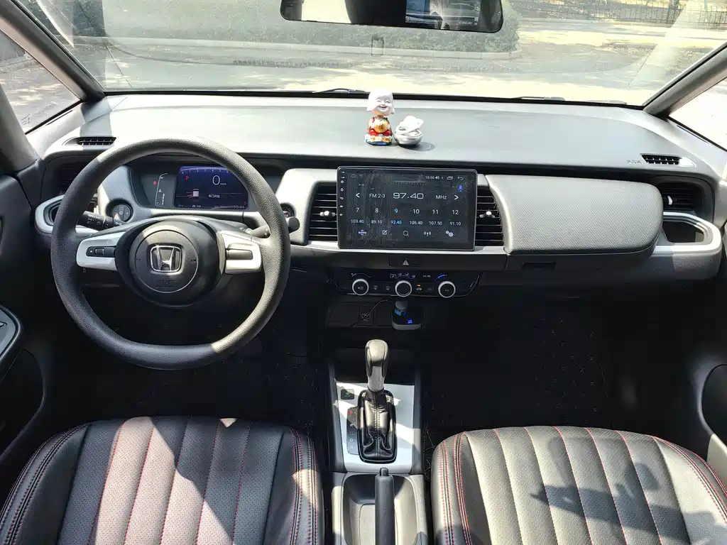 Honda Fit — миниатюра 6