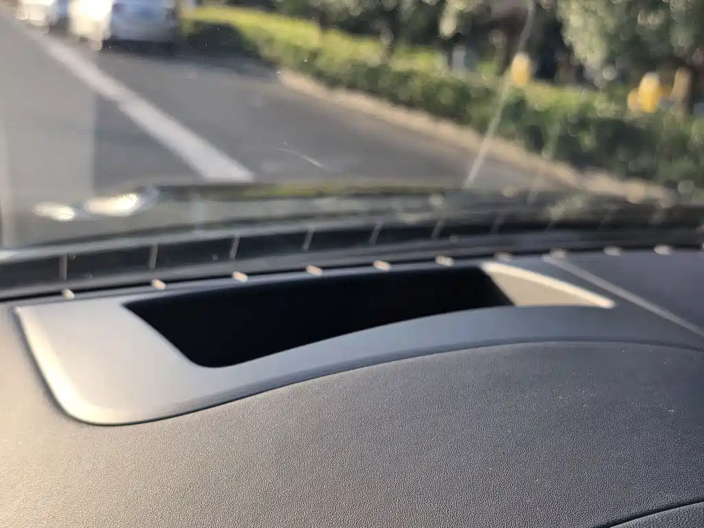 Porsche Cayenne — миниатюра 7
