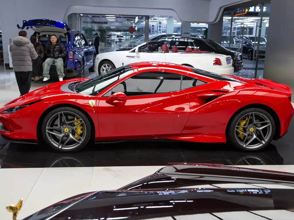 Ferrari F8 — миниатюра 9