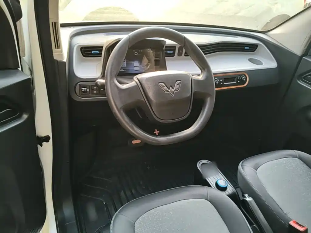 Wuling MINIEV — миниатюра 10