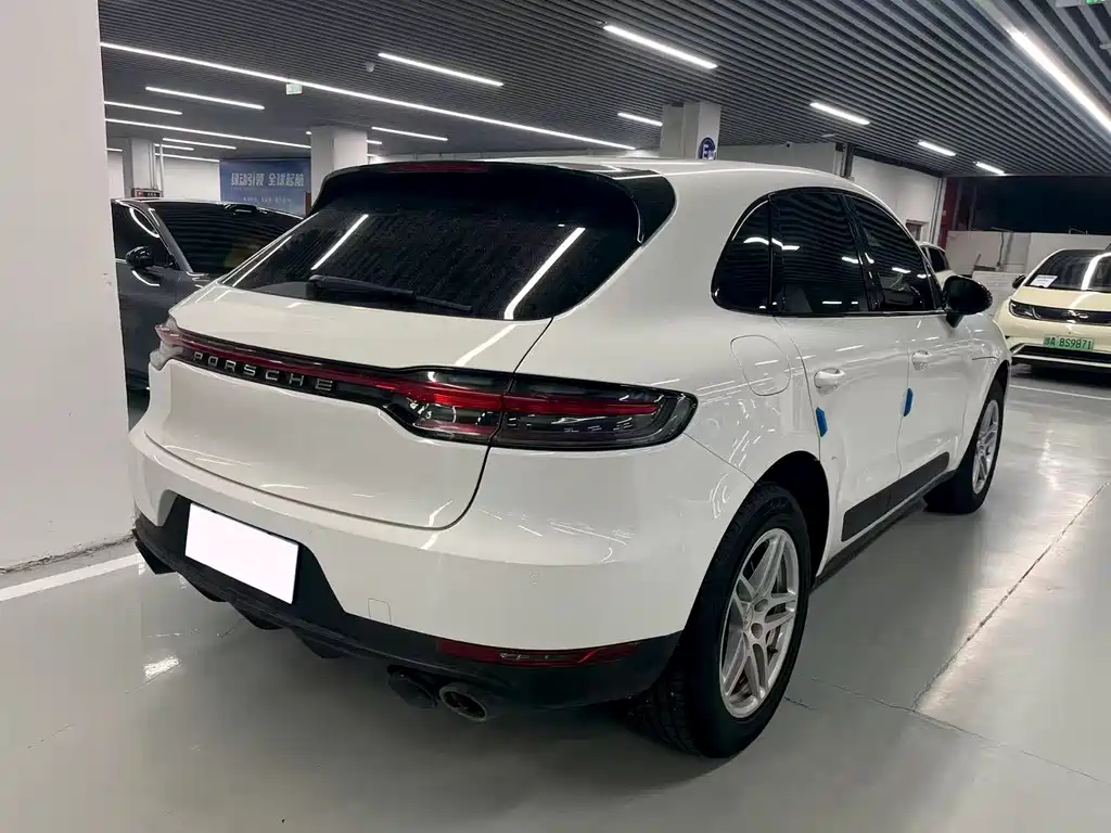Porsche Macan — миниатюра 5