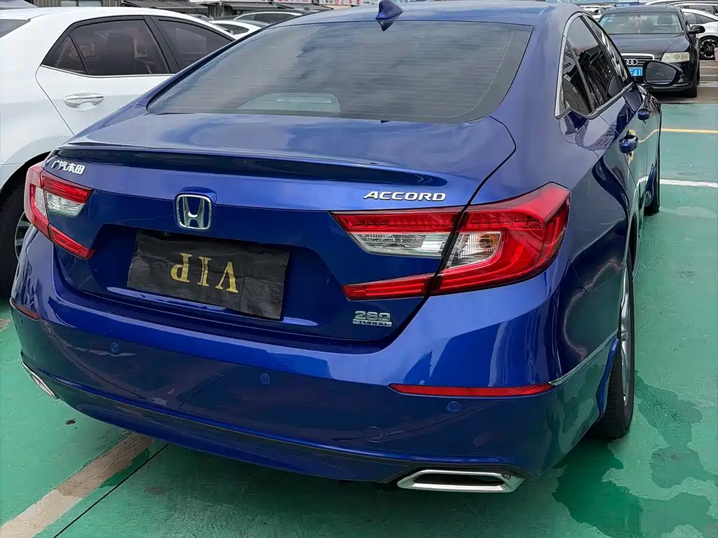 Honda Accord — миниатюра 5
