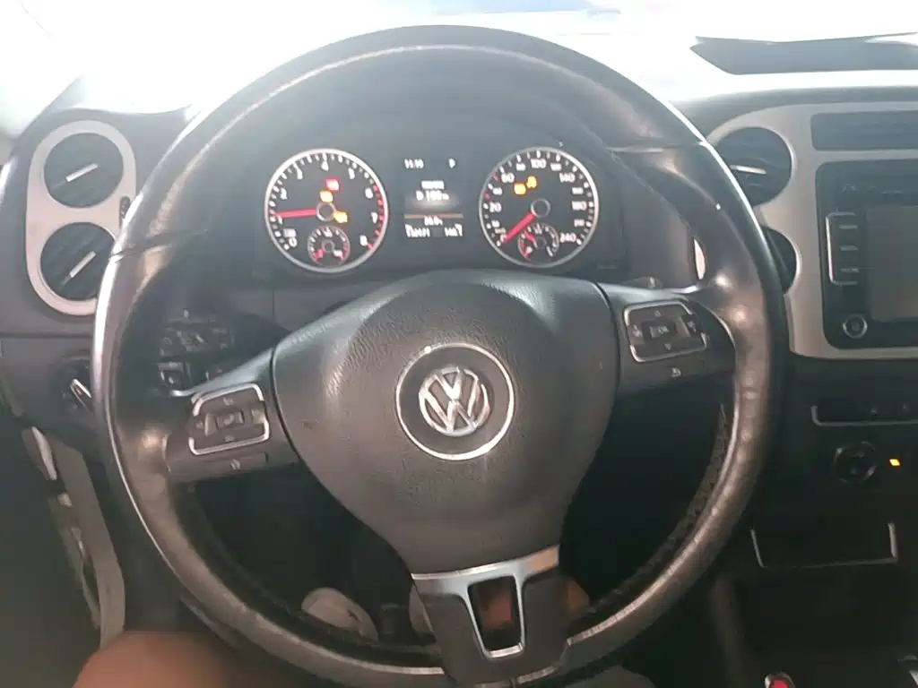 Volkswagen Tiguan — миниатюра 11