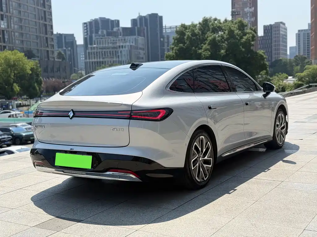 Baojun Xiangjing — миниатюра 10